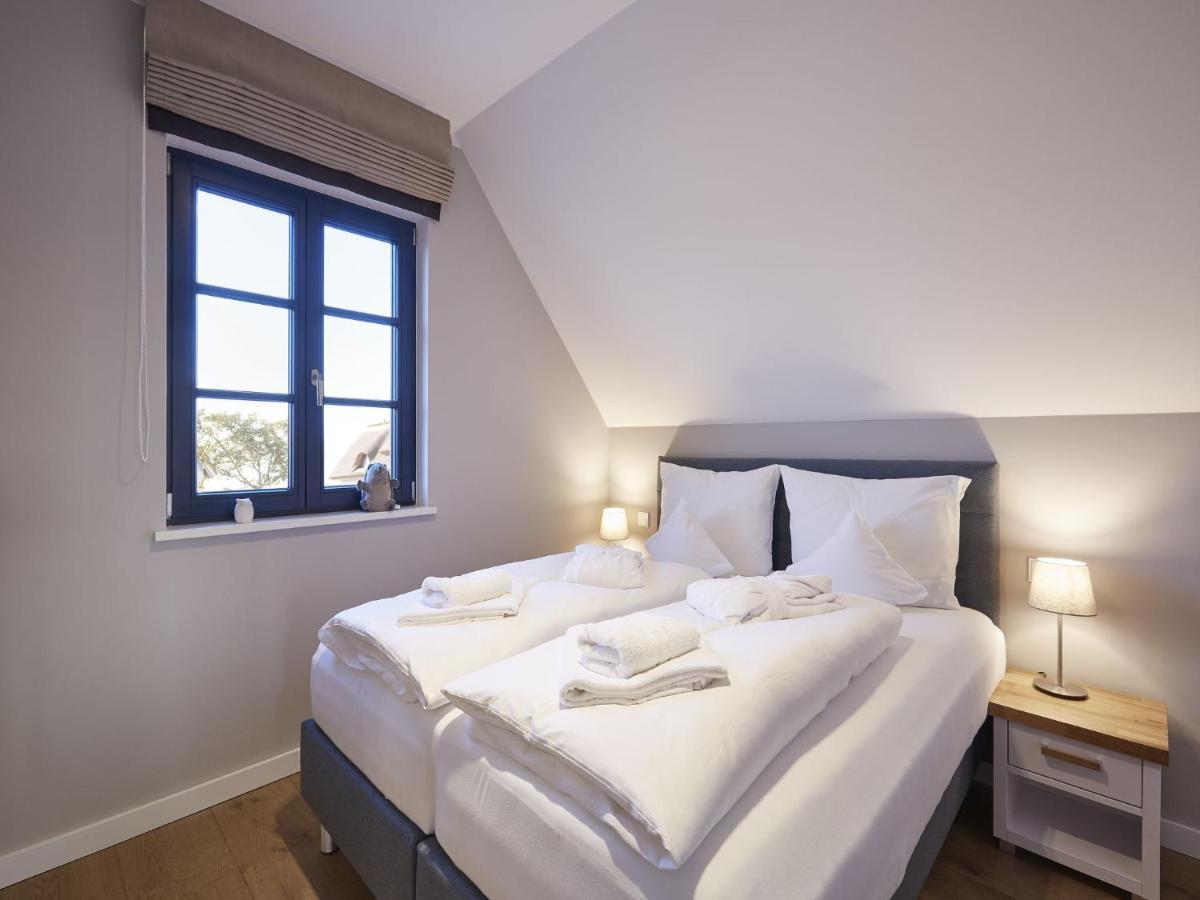 Reetland Am Meer - Premium Reetdachvilla Mit 3 Schlafzimmern, Sauna Und Kamin F07 Dranske Esterno foto