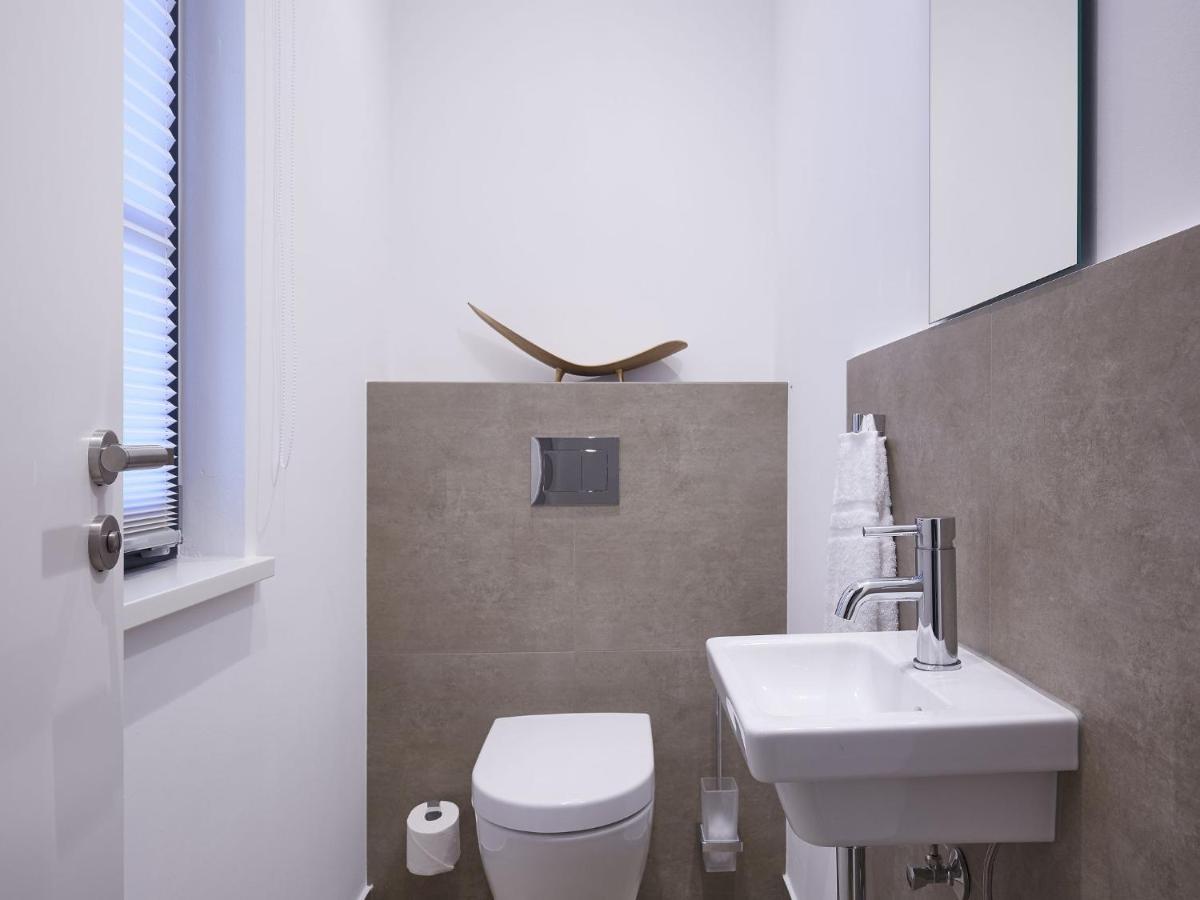 Reetland Am Meer - Premium Reetdachvilla Mit 3 Schlafzimmern, Sauna Und Kamin F07 Dranske Esterno foto
