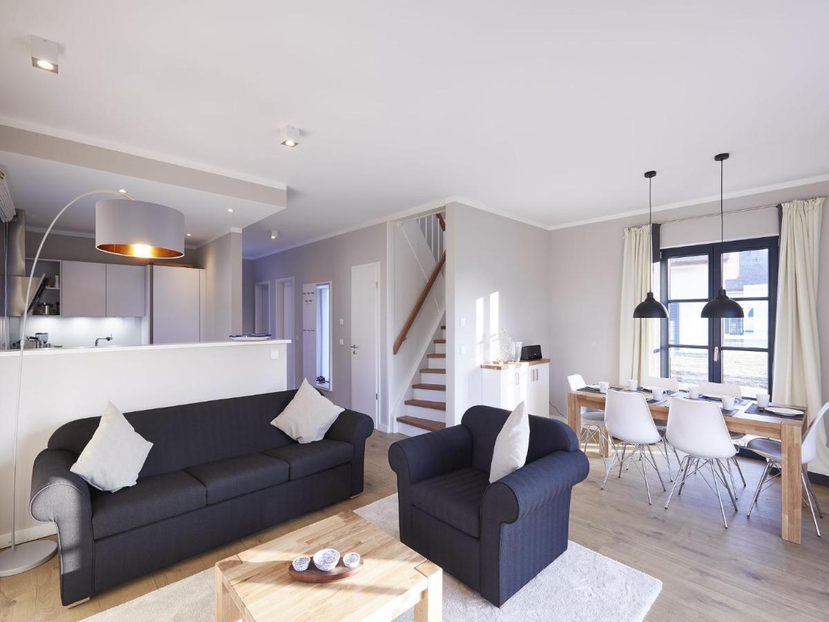 Reetland Am Meer - Premium Reetdachvilla Mit 3 Schlafzimmern, Sauna Und Kamin F07 Dranske Esterno foto