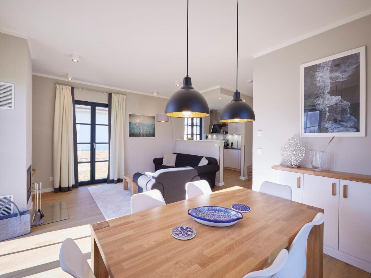 Reetland Am Meer - Premium Reetdachvilla Mit 3 Schlafzimmern, Sauna Und Kamin F07 Dranske Esterno foto